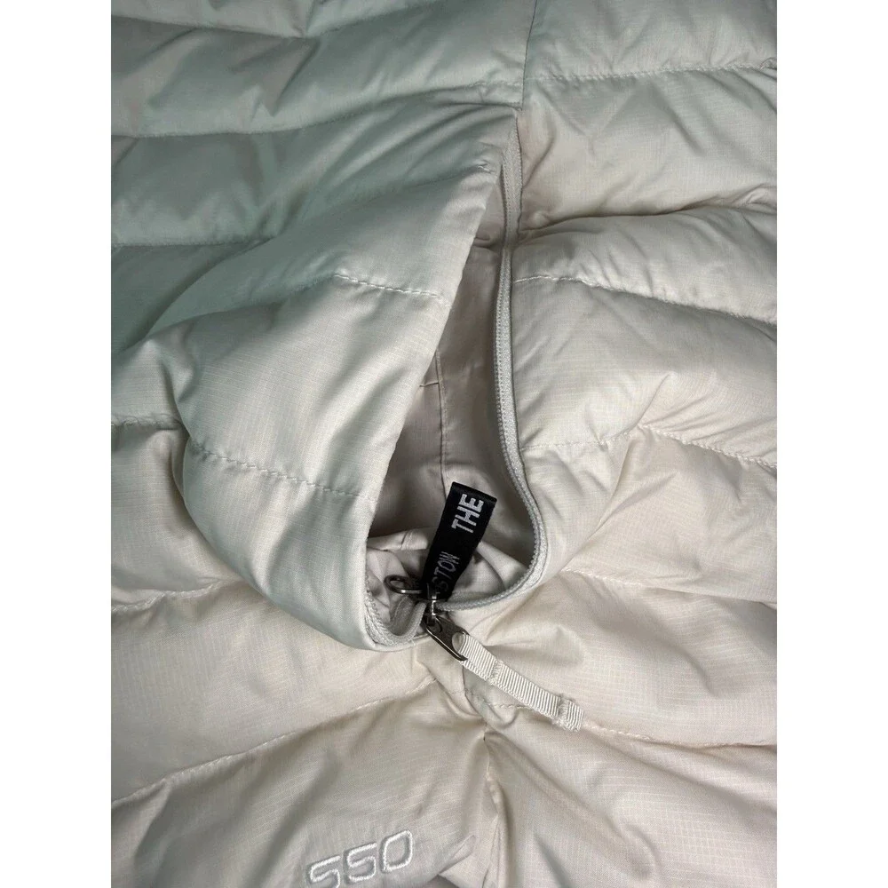 The North Face 550 Mens XLarge Cream Full Zip Goose Down Puffer Vest Versatile